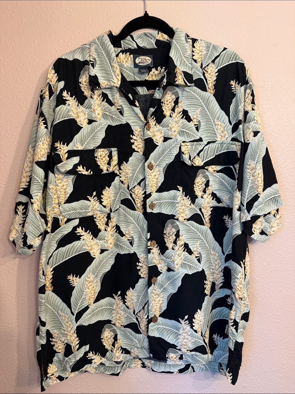 Tommy Bahama Torch Ginger Print Rayon Button Down Hawaiian Shirt